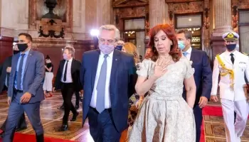 Se desató una batalla judicial entre el gobierno y ex funcionarios macristas