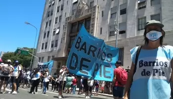 Barrios de Pie denuncia “clientelismo” en la cartera del ministro Daniel Arroyo
