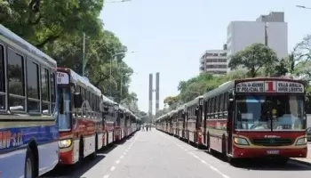 Tucumán: La UTA inició un paro por tiempo indeterminado con cortes en los accesos