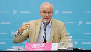 En el peor momento de la pandemia, Daniel Gollán gasta 7 millones en mantener el césped