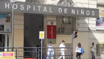 COVID-19: “Tengo dos niños contagiados en terapia intensiva y uno, por suerte, se está recuperando”