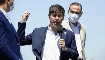 Axel Kicillof suspendió las clases presenciales pero autorizó los kioscos escolares