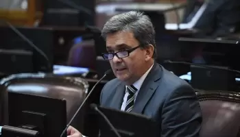 Zimmermann cuestiona la iniciativa “Zonas Frías” y presenta proyecto para beneficiar al NEA