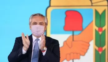 Casa Rosada gasta 2 millones en banderas para las reuniones de Alberto