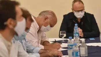 Sectores contra Valenzuela denuncian “traiciones” del mandatario