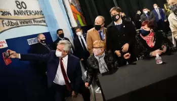 Los intendentes presionan en la negociación de las listas