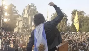 El multitudinario lanzamiento de Milei enciende las alertas en JxC