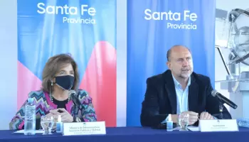 Omar Perotti no entrega escrituras de viviendas pagas a más de cien familias