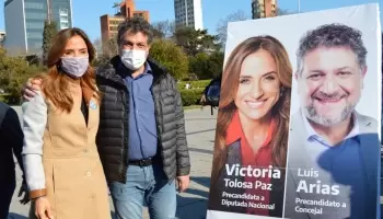 Mentiras, contagios y vacunaciones VIP golpean al Frente de Todos desde la campaña de La Plata