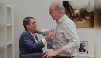 Apuntan contra Daniel Gollán por “armar denuncias falsas” contra estudios jurídicos