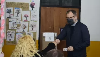 Votó Perechodnik: Advirtió “problemas con las boletas de Juntos”
