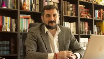 “Para eliminar la indemnización por despido hay que llamar a una convención constituyente”