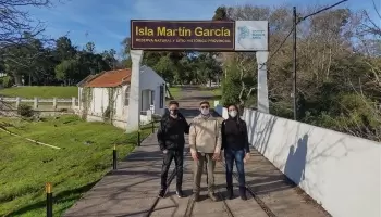 Polémica: Axel Kicillof comenzó a desalojar viviendas en la Isla Martín García
