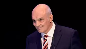 “Ahora que tengo fueros, quiero tetas”: El extraño pedido de José Luis Espert luego de la elección