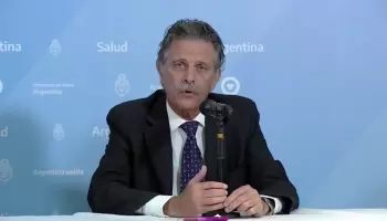 COVID-19: Para asesor del gobierno, “no habría razón para que suceda lo de Europa”