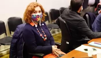 Filmaron a la diputada Karina Banfi agrediendo a militantes de la UCR