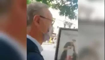 Escracharon a Daniel Gollán: “Se están muriendo los viejitos porque no hay cobertura”