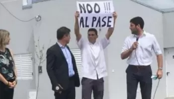 ​​​​​​​Le coparon un acto a Kicillof para manifestarse contra el pase sanitario