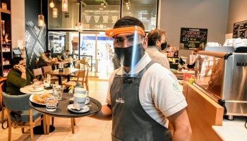 Los gastronómicos en pie de guerra por la restricción de circulación nocturna