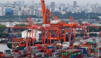 Desde el CEPA consideran prudente la restricción de las importaciones a comienzos de año
