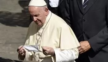 El papa Francisco fue vacunado contra el coronavirus
