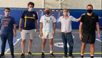 A pesar de la prohibición, funcionario de Martín Guzmán rompió la cuarentena para ver un partido de la C