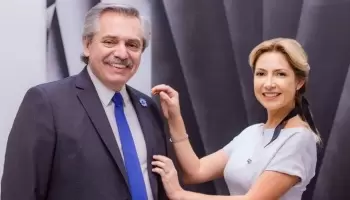 A pesar del vacunatorio VIP, Alberto Fernández mejoró su imagen gracias a la campaña de inoculación