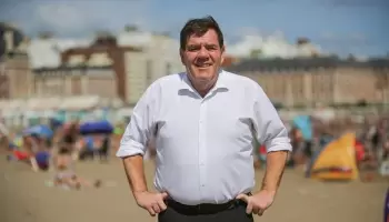 General Pueyrredón: Vecinos reclaman por la “privatización de playas” y falta de inspecciones del EMTUR