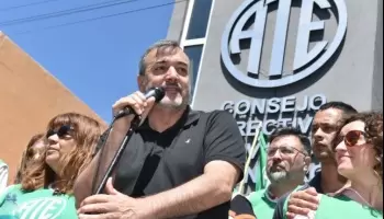 “No habrá independencia definitiva hasta no echar a los Lewis y Benetton”