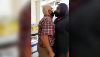 Escracharon a Baradel y le robó el celular a la persona que filmó lo ocurrido
