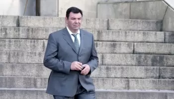 Denuncian a Chequeado, la ANMAT y al juez Lijo por “asociación ilícita”