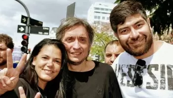 Presionan a mujer que denunció a funcionario de La Cámpora por someter sexualmente a sus militantes