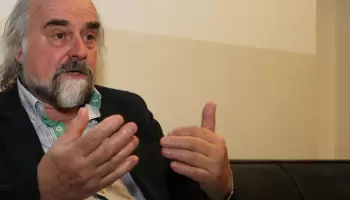 Ricardo Rouvier: “Milei puede aspirar a ser árbitro en un ballotage, no a la presidencia”