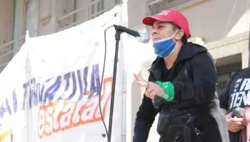 Acusan a Juan Zabaleta de entregar “comida podrida y tomate aguado” a los comedores