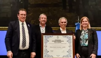 Se entregó la mención de honor “Dr. Juan Bautista Alberdi” a “Jairo”