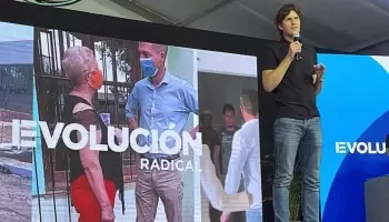 Evolución Radical va mostrando sus cambios de táctica