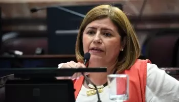 Clara Vega: “Insisto en la subestimación hacia las mujeres”