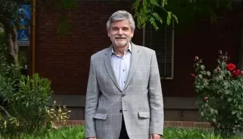 Daniel Filmus gastará hasta 150 mil pesos en quince mates de calabaza