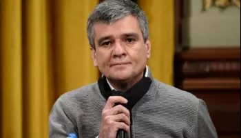 Cansado, Juan Zabaleta fue a pedir la escupidera para volver a su pago chico