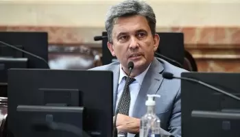 Polémica por el uso de celulares en cárceles de Chaco: “Es el mundo del revés”, afirmó Zimmermann