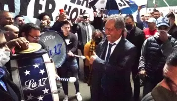 Operación “manzurizar” a Scioli