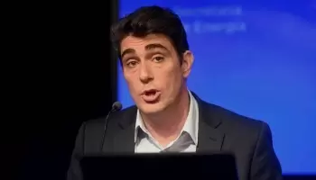 Procesaron a Javier Iguacel por negociaciones incompatibles con la función pública