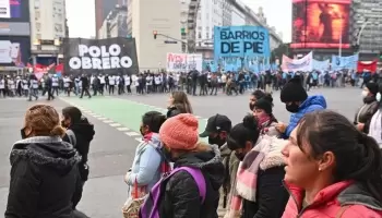 La mayoría de los argentinos pide más “transparencia” en administrar los planes sociales