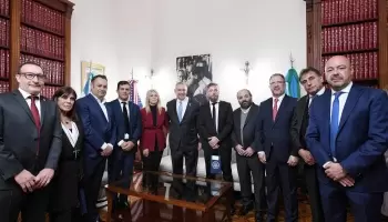 El embajador de Estados Unidos visitó el Senado bonaerense