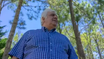 Samid se sumó a una campaña para vandalizar la nueva estatua de Gaturro