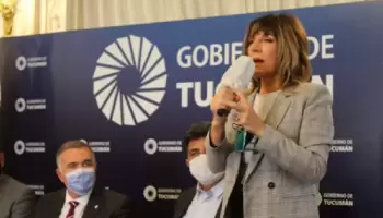 La gran Batakis: A la distancia, removieron a funcionaria K que vacacionó en Estados Unidos