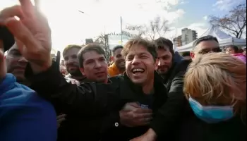 Kicillof urbanizará la megatoma de Los Hornos utilizando al personal del Ejército como obreros