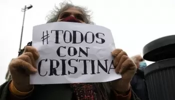 Atentado a CFK en redes: Sobresalen los hashtags #TodosConCristina, #NoLesCreoNada y #PistolaDeAgua