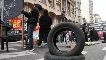 Desafiliaciones de los trabajadores de neumáticos, incertidumbre y el factor K