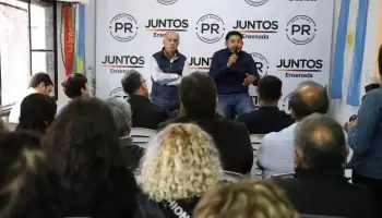 Junto a Néstor Grindetti, “Peto” Rojas inauguró nuevo local en Ensenada